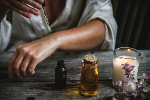 DISCOVER A WORLD OF LOCAL MAGIC